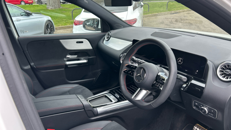 Mercedes-Benz GLA 200d AMG Line Executive 5dr Auto Diesel Hatchback